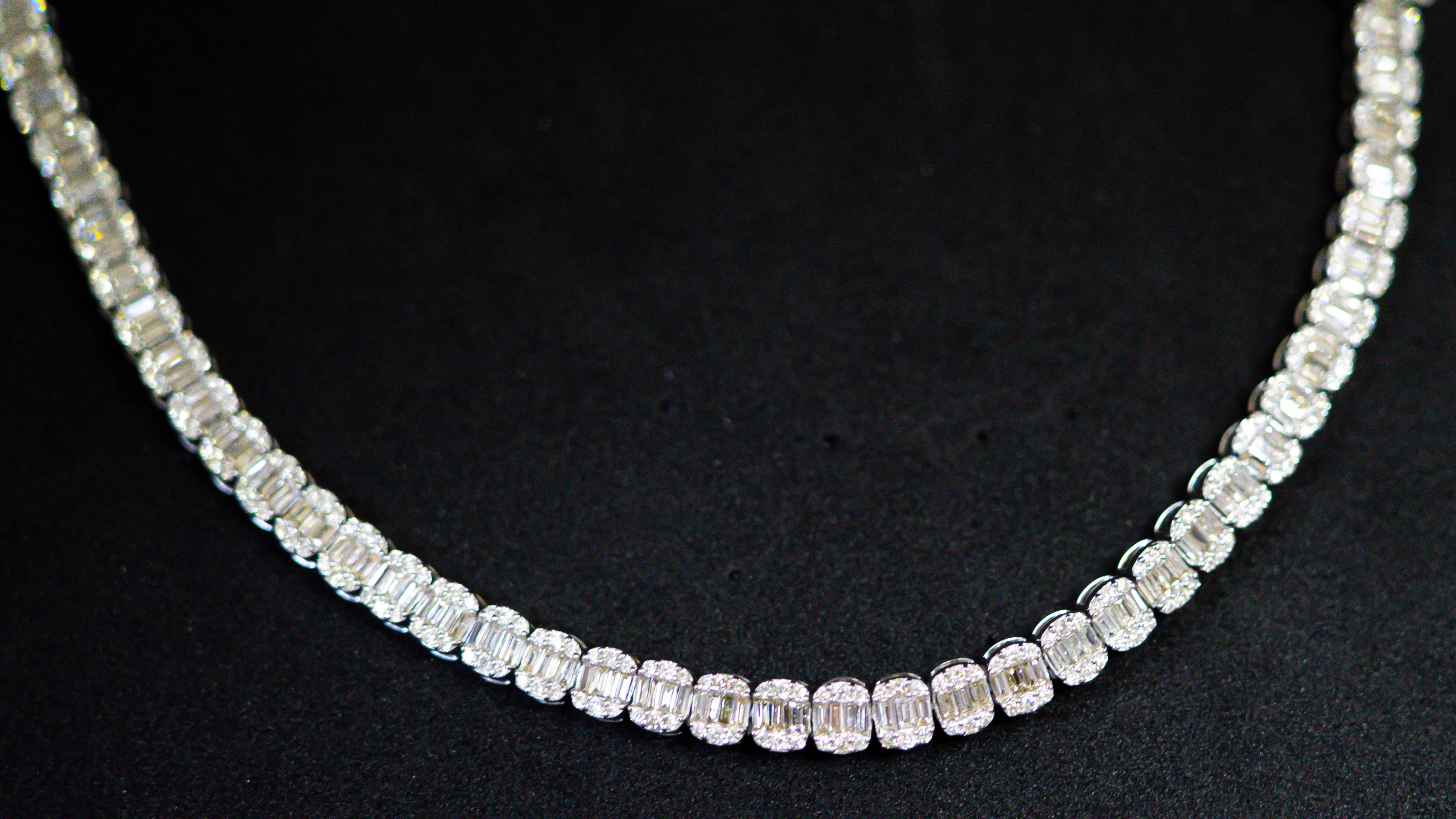 S-2548 Diamond Necklace Pie Cut